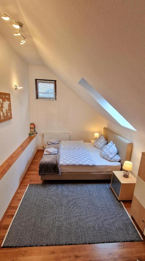 Privatwohnung Rybczynski Undenheim Exterior photo