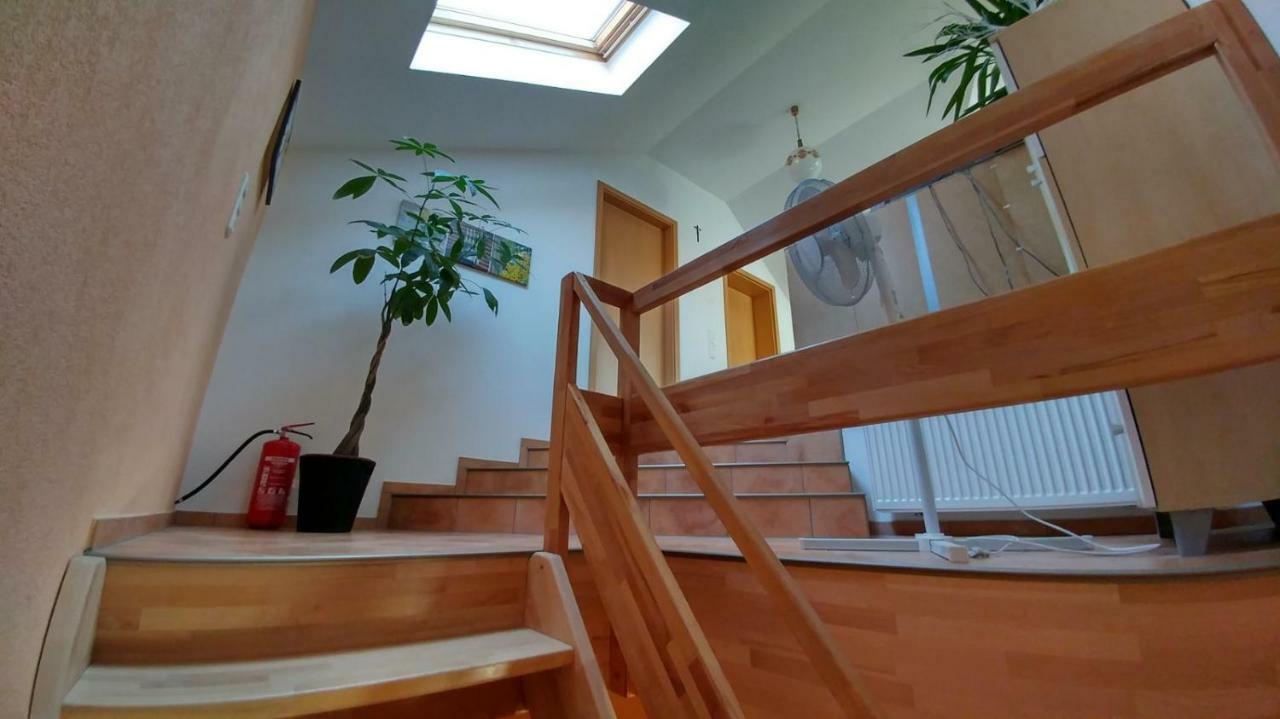 Privatwohnung Rybczynski Undenheim Exterior photo